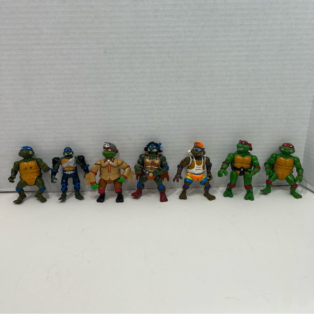 TEENAGE MUTANT NINJA TURTLES vintage action figures lot mirage studios 90s